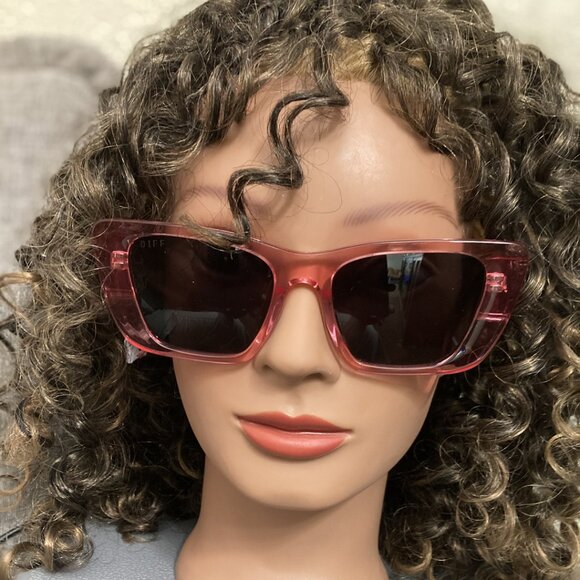 Diff Chic Aura Polarized Sunglasses from DIFF EYEWEAR main image 4